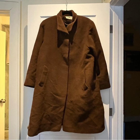 💯 Wool/Alpaca Alan Cherry Coat - Picture 3 of 10
